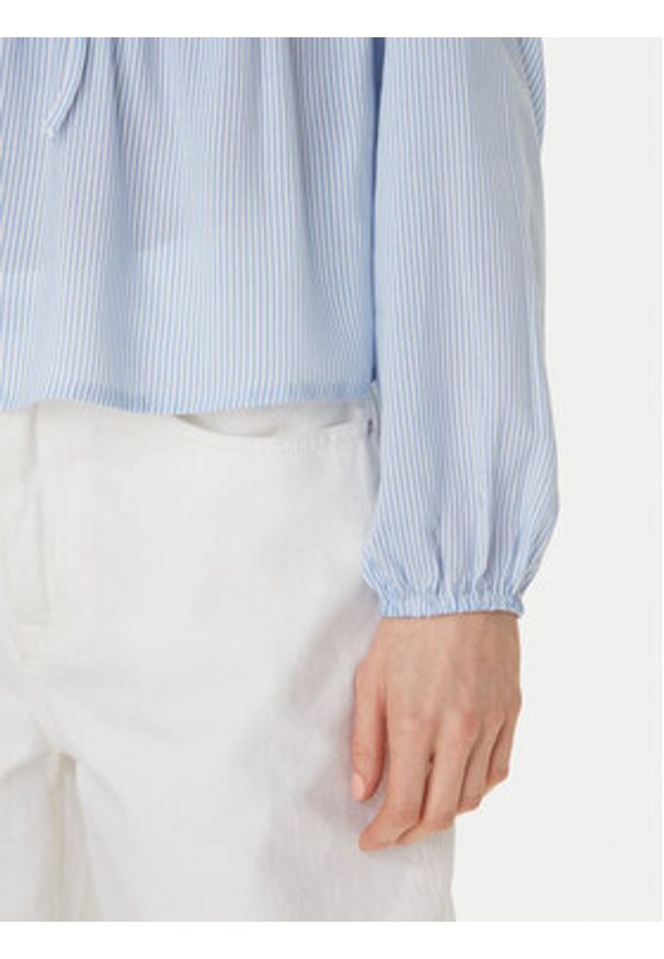 only - ONLY Bluzka Lennyo 15366732 Błękitny Regular Fit. Kolor: niebieski. Materiał: wiskoza