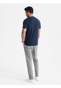 Ombre Clothing - Klasyczny T-shirt męski bawełniany BASIC - granatowy V2 - Rozmiar: M. Okazja: na co dzień. Kolor: niebieski. Materiał: bawełna. Styl: klasyczny #4