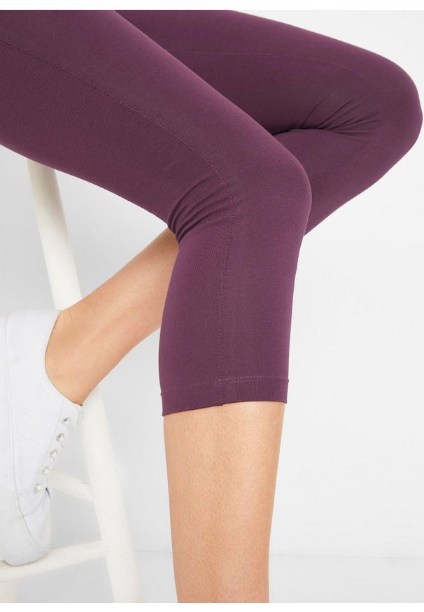 bonprix - Legginsy rybaczki z wygodną talią. Kolor: fioletowy