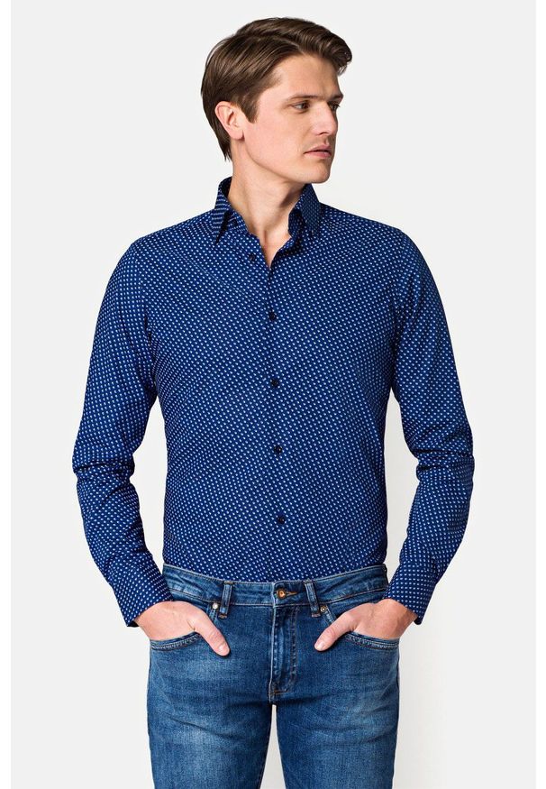 Lancerto - Koszula Granatowa w Mikrowzór Jovita. Kolor: niebieski. Materiał: jeans, bawełna, tkanina. Wzór: nadruk, kolorowy, haft