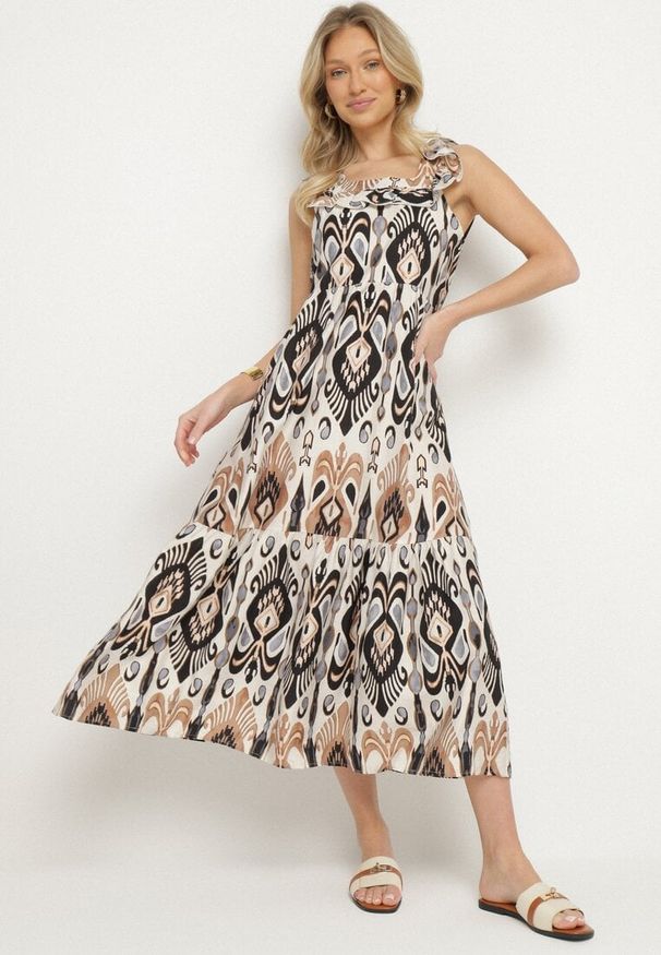 Born2be - Czarna Rozkloszowana Sukienka z Wiskozą Wiązana na Plecach w Print Boho Turielia. Okazja: na spacer. Kolor: czarny. Materiał: wiskoza. Długość rękawa: na ramiączkach. Wzór: nadruk. Sezon: lato. Styl: boho