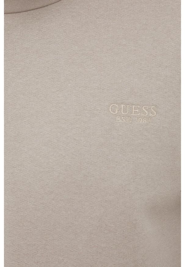 Guess Bluza męska kolor beżowy gładka. Kolor: beżowy. Materiał: bawełna. Wzór: gładki