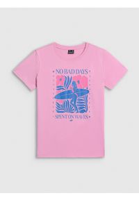 4f - 4F T-shirt regular z nadrukiem damski - różowy XS. Okazja: na co dzień. Kolor: różowy. Materiał: materiał, bawełna, dzianina. Wzór: nadruk. Styl: casual #1