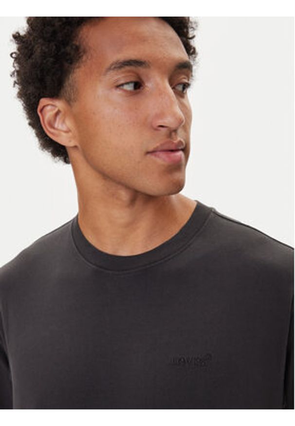 Levi's® T-Shirt Red Tab™ A0637-0001 Czarny Boxy Fit. Kolor: czarny. Materiał: bawełna