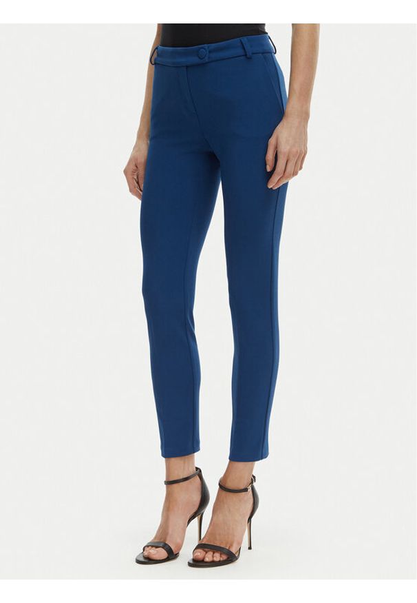 Rinascimento Spodnie materiałowe CFC0127865003 Niebieski Slim Fit. Kolor: niebieski. Materiał: syntetyk