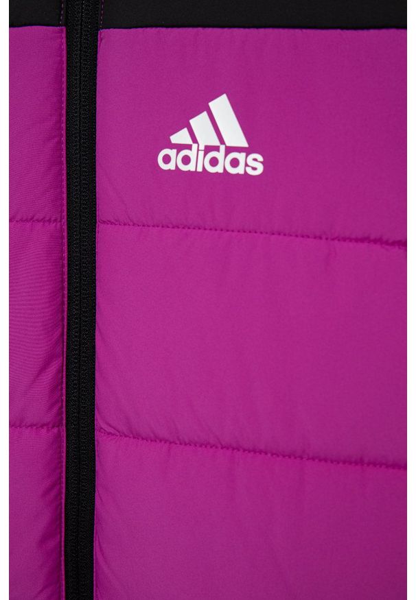 adidas Performance Kurtka dziecięca kolor fioletowy. Okazja: na co dzień. Typ kołnierza: kaptur. Kolor: fioletowy. Materiał: materiał. Styl: casual