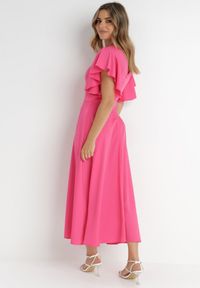 Born2be - Fuksjowa Rozkloszowana Sukienka Zdobiona Falbanami Emilienne. Okazja: na randkę, na spacer. Kolor: różowy. Materiał: jeans, tkanina. Wzór: aplikacja, gładki, jednolity. Typ sukienki: rozkloszowane. Styl: wizytowy, klasyczny, elegancki. Długość: maxi #3