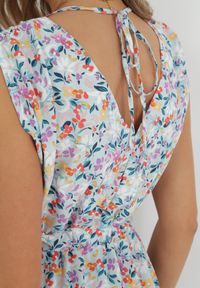 Born2be - Niebieska Sukienka Midi z Gumką w Pasie i Ozdobnym Wiązaniem na Plecach Jeve. Kolor: niebieski. Sezon: wiosna, lato. Długość: midi #2