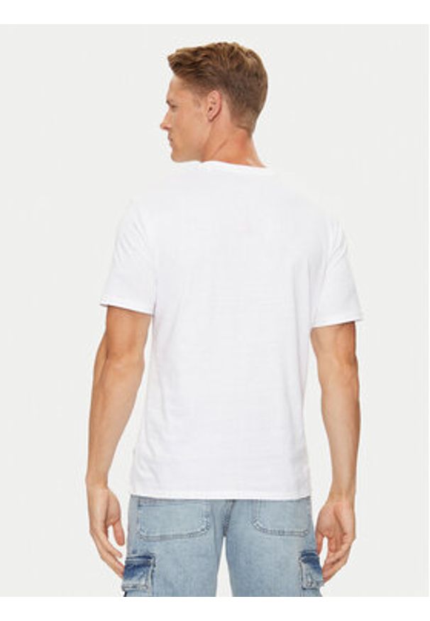 Guess Jeans T-Shirt M4YI52 K8HM0 Biały Slim Fit. Kolor: biały. Materiał: bawełna