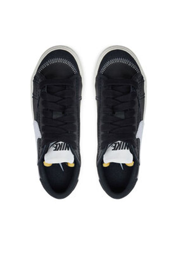 Nike Sneakersy Blazer Low '77 Jumbo FD9858 001 Czarny. Kolor: czarny. Materiał: skóra