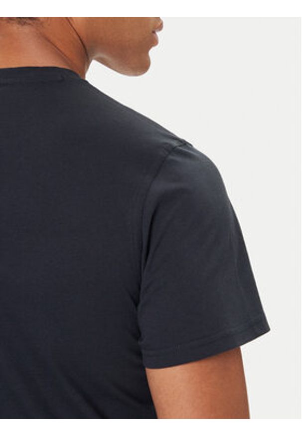 Barbour T-Shirt MTS1496NY91 Granatowy Regular Fit. Kolor: niebieski. Materiał: bawełna