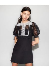SELF PORTRAIT - Czarna sukienka mini z crepy. Kolor: czarny. Materiał: koronka. Wzór: koronka. Typ sukienki: dopasowane, rozkloszowane. Długość: mini