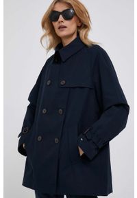 TOMMY HILFIGER - Tommy Hilfiger płaszcz damski kolor granatowy przejściowy dwurzędowy. Kolor: niebieski. Materiał: bawełna. Długość rękawa: raglanowy rękaw #1
