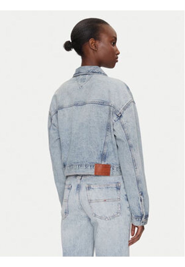 Tommy Jeans Kurtka jeansowa DW0DW21289 Niebieski Regular Fit. Kolor: niebieski. Materiał: bawełna
