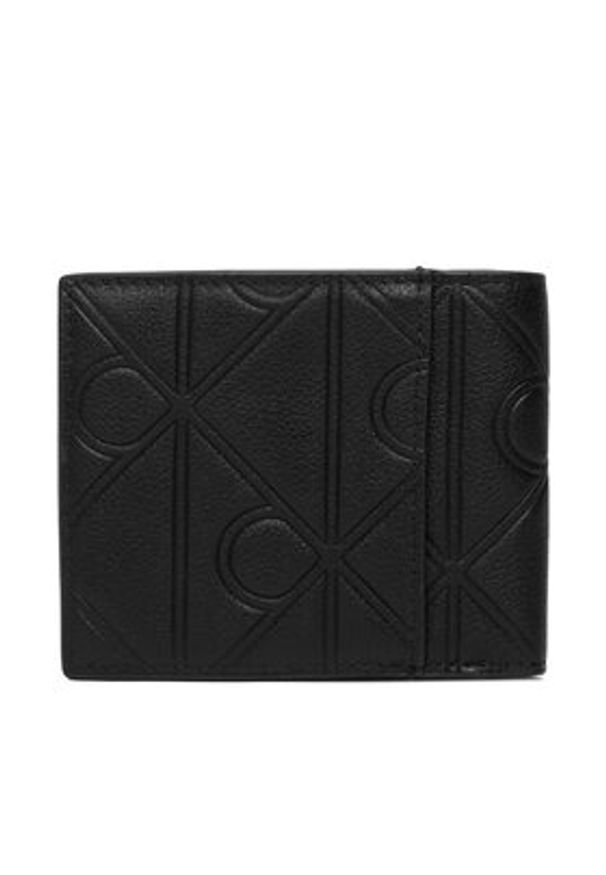 Calvin Klein Portfel Xl Emblem Aop Emboss Ew Billfold LV04D1177G Czarny. Kolor: czarny. Materiał: skóra