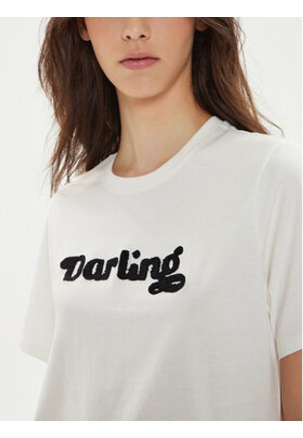 JDY T-Shirt Felisa 15300408 Écru Regular Fit. Materiał: bawełna