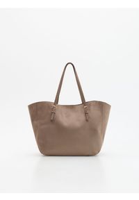 Reserved - Torebka shopper z imitacji zamszu - beżowy. Kolor: beżowy. Materiał: zamszowe #1
