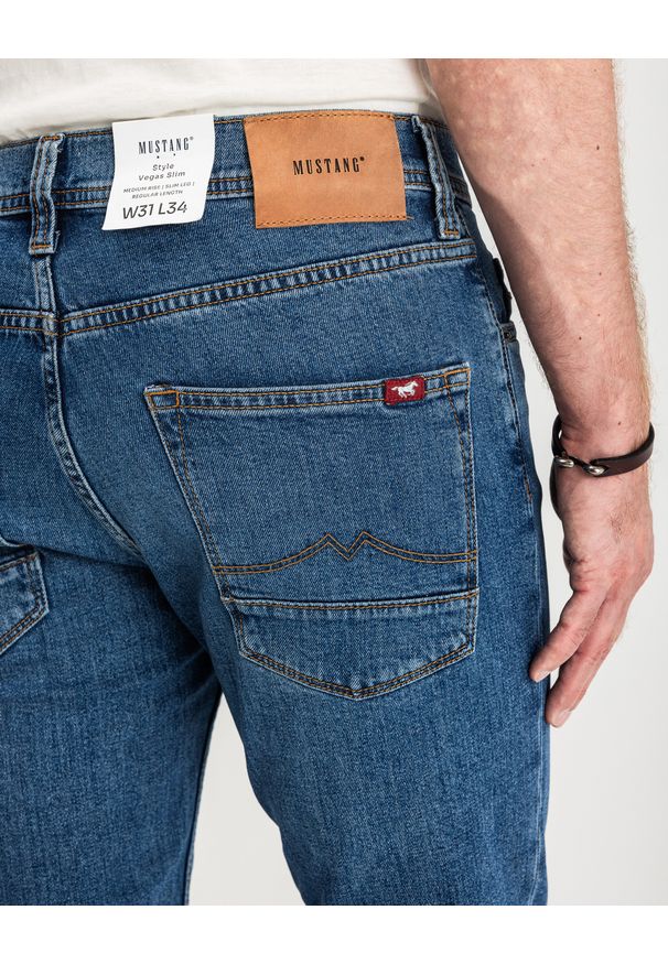 Mustang - MUSTANG VEGAS SLIM MĘSKIE SPODNIE JEANSOWE JEANSY DŻINSY DENIM BLUE 1015350 5000 682. Okazja: na co dzień. Styl: casual