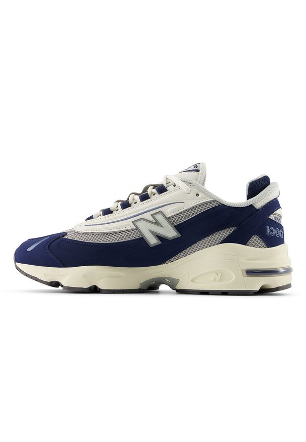 Buty unisex New Balance M1000MEN – granatowe. Okazja: na spacer, na co dzień. Kolor: niebieski. Szerokość cholewki: normalna. Sezon: lato. Sport: turystyka piesza