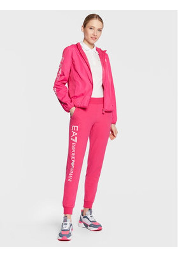 EA7 Emporio Armani Spodnie dresowe 8NTP85 TJCQZ 1417 Różowy Regular Fit. Kolor: różowy. Materiał: bawełna