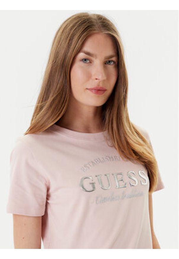 Guess T-Shirt V5YI12 J1314 Różowy Regular Fit. Kolor: różowy. Materiał: bawełna