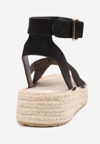 Renee - Czarne Sandały z Plecionki w Stylu Boho VICES z Paskami w Kształcie X Nahmala. Okazja: na co dzień. Zapięcie: pasek. Kolor: czarny. Wzór: paski, aplikacja. Sezon: lato. Styl: boho #8