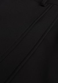 Renee - Czarne Asymetryczne Eleganckie Spódnico-Szorty High Waist Tinetha. Stan: podwyższony. Kolor: czarny. Styl: elegancki #6