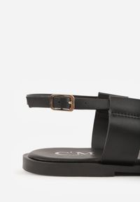 Born2be - Czarne Sandały w Stylu Japonek z Metaliczną Ozdobą Catelin. Zapięcie: sprzączka. Kolor: czarny. Wzór: aplikacja. Styl: elegancki, klasyczny #2