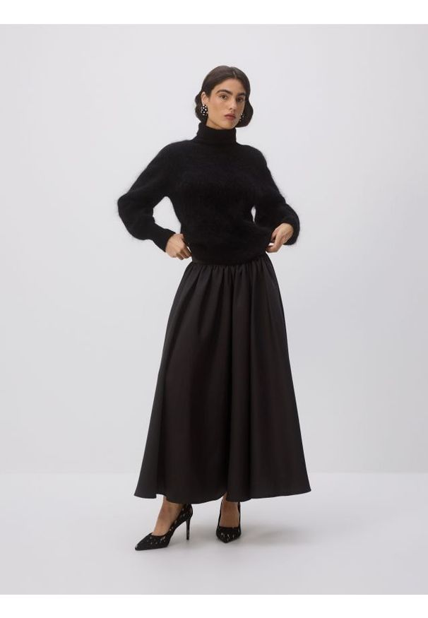 Reserved - Rozkloszowana spódnica midi - czarny. Kolor: czarny. Materiał: tkanina