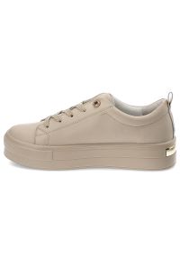 Beżowe Sneakersy Filippo Modne Obuwie Damskie. Okazja: na co dzień. Kolor: beżowy. Materiał: guma, jeans, materiał, skóra. Wzór: aplikacja #3
