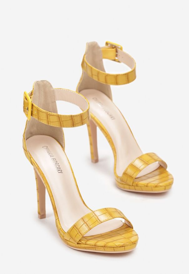 Born2be - Żółte Sandały na Wysokiej Szpilce z Tłoczeniem Skóry Krokodyla Gwenisa. Kolor: żółty. Materiał: skóra. Obcas: na obcasie. Wysokość obcasa: średni