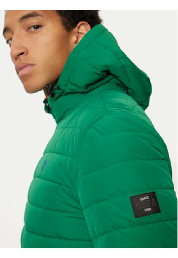 U.S. Polo Assn. Kurtka zimowa MUP3600 Zielony Regular Fit. Typ kołnierza: polo. Kolor: zielony. Materiał: syntetyk. Sezon: zima