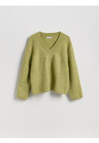 Reserved - Sweter oversize - zielony. Kolor: zielony. Materiał: dzianina