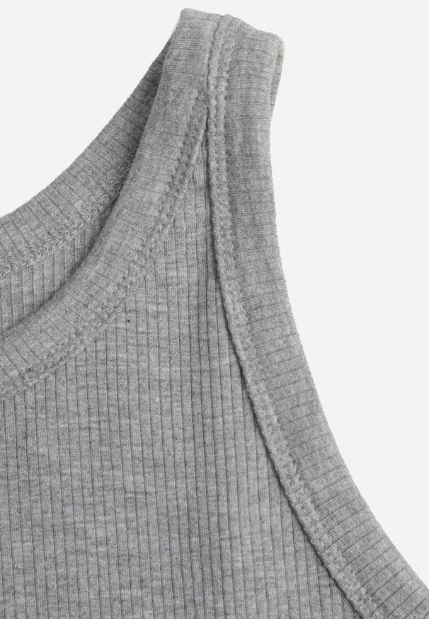 Renee - Szary Top na Ramiączkach Basic Prążkowany Zitira. Okazja: na co dzień. Kolor: szary. Materiał: prążkowany. Długość rękawa: na ramiączkach. Styl: casual