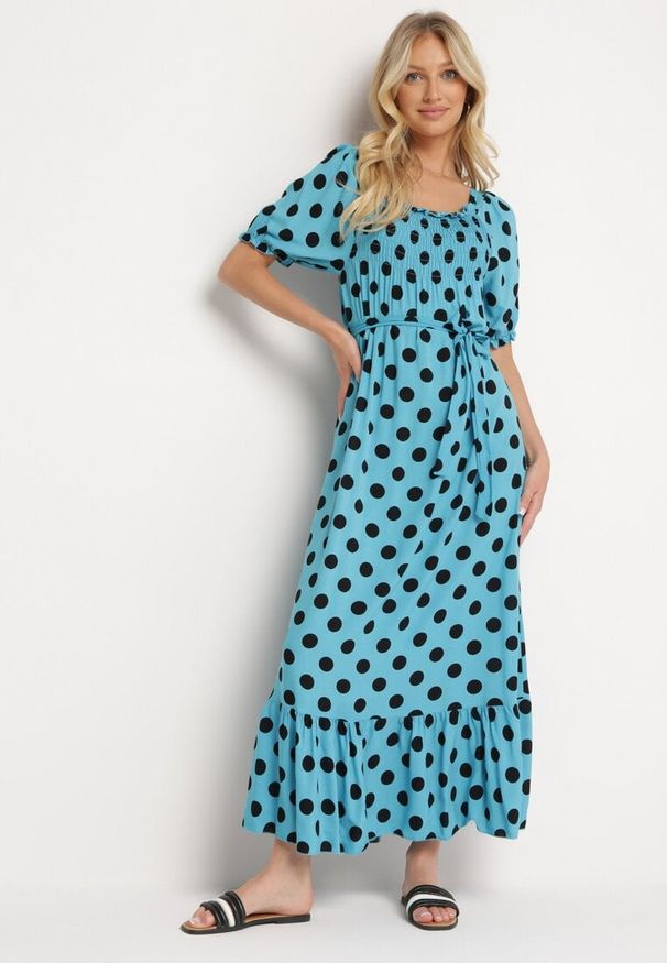 Born2be - Niebiesko-Czarna Sukienka z Bufiastymi Rękawami i Gumkami przy Dekolcie z Falbanką i Paskiem w Talii Tesree. Okazja: na co dzień. Typ kołnierza: dekolt kwadratowy. Kolor: niebieski. Materiał: bawełna, materiał. Styl: casual, retro