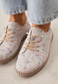 Born2be - Beżowo-Różowe Skórzane Sneakersy w Kwiaty z Ażurowym Wzorem Rionela. Zapięcie: sznurówki. Kolor: beżowy. Materiał: skóra. Wzór: ażurowy, kwiaty. Sezon: lato #4