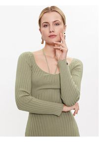 Guess Sukienka dzianinowa W3RK35 Z30L1 Zielony Slim Fit. Kolor: zielony. Materiał: lyocell #2