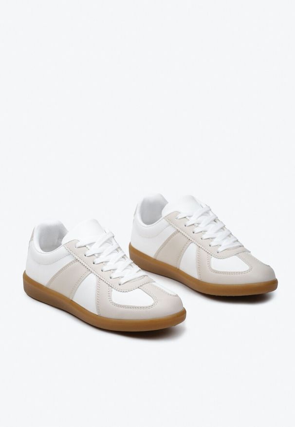Born2be - Beżowo-Białe Sneakersy w Stylu Klasycznych Tenisówek Filtris. Zapięcie: sznurówki. Kolor: beżowy. Materiał: materiał. Obcas: na płaskiej podeszwie
