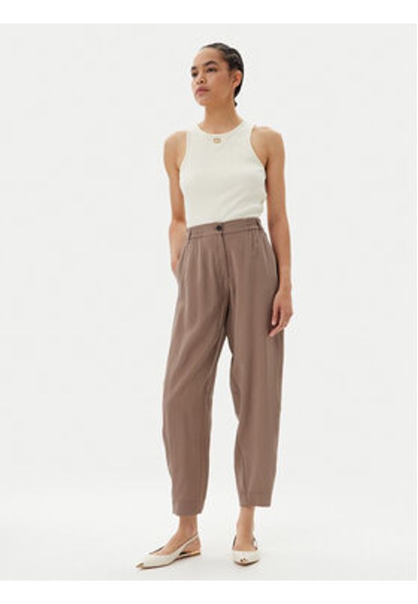 ACCESS FASHION Spodnie materiałowe 53-5112-405 Beżowy Regular Fit. Kolor: beżowy. Materiał: syntetyk