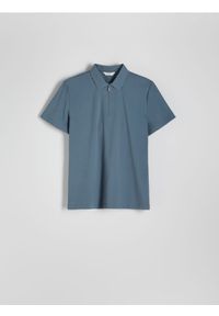 Reserved - Koszulka polo regular fit - jasnoszary. Typ kołnierza: polo. Kolor: szary. Materiał: dzianina. Wzór: gładki