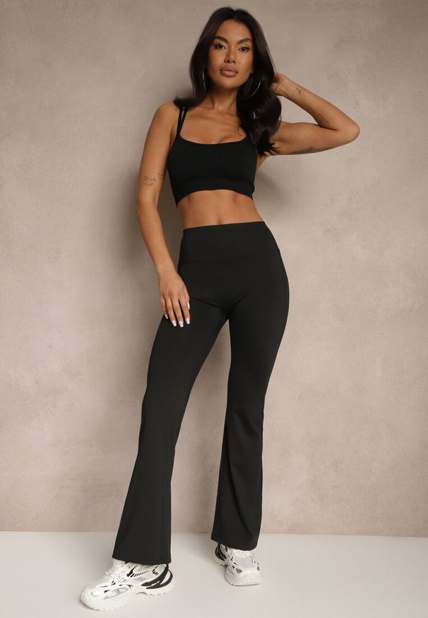 Renee - Czarne Spodnie Dzwony Legginsy High Waist Onellin. Okazja: na co dzień, na uczelnię. Stan: podwyższony. Kolor: czarny. Styl: retro, elegancki, casual