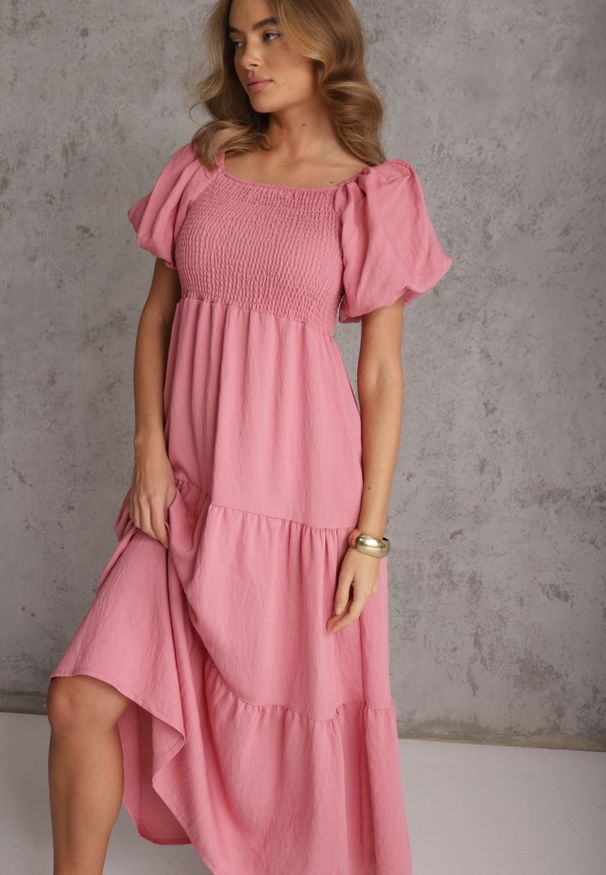 Renee - Różowa Sukienka z Wiskozy o Rozkloszowanym Kroju z Bufiastymi Rękawkami Rosena. Kolor: różowy. Materiał: wiskoza. Długość rękawa: krótki rękaw. Sezon: lato. Typ sukienki: rozkloszowane. Długość: maxi