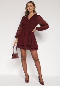 Born2be - Bordowa Rozkloszowana Sukienka z Siateczki z Kopertowym Dekoltem Zenessa. Typ kołnierza: dekolt kopertowy. Kolor: czerwony. Materiał: poliester, materiał. Typ sukienki: kopertowe #7