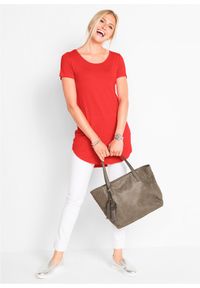 bonprix - Długi shirt z miękkiej wiskozy. Kolor: czerwony. Materiał: wiskoza. Długość rękawa: krótki rękaw. Długość: krótkie, długie. Wzór: gładki #2