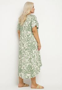 Born2be - Zielona Rozkloszowana Sukienka z Wiskozy z Geometrycznym Wzorem Emisova. Okazja: na co dzień. Kolor: zielony. Materiał: wiskoza. Długość rękawa: krótki rękaw. Wzór: geometria. Styl: casual, elegancki #7