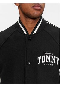 Tommy Jeans Kurtka przejściowa Tjm Wool Varsity Bomber DM0DM17884 Czarny Regular Fit. Kolor: czarny. Materiał: wełna, syntetyk