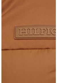 TOMMY HILFIGER - Tommy Hilfiger kurtka męska kolor brązowy zimowa. Kolor: brązowy. Sezon: zima #2