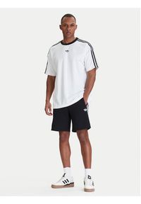 Adidas - adidas Szorty sportowe Firebird KE1379 Czarny Regular Fit. Kolor: czarny. Materiał: syntetyk. Styl: sportowy #5