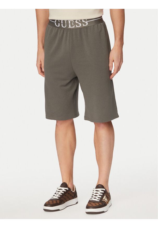 Guess Szorty sportowe U6GD00 KC241 Szary Regular Fit. Kolor: szary. Materiał: bawełna. Styl: sportowy