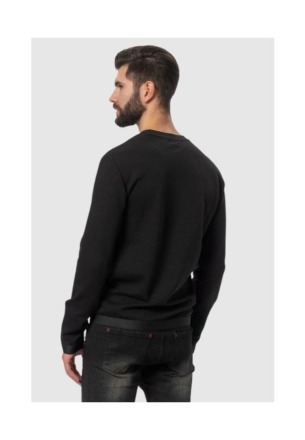 EA7 Emporio Armani - EA7 Czarna męska bluza z dużym złotym logo. Kolor: czarny. Materiał: guma. Wzór: gładki